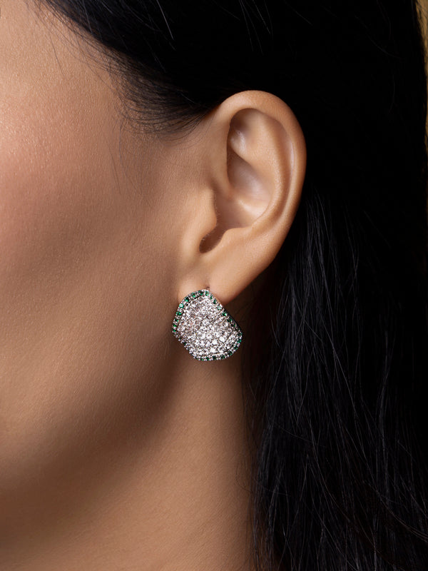NELIA EARRING