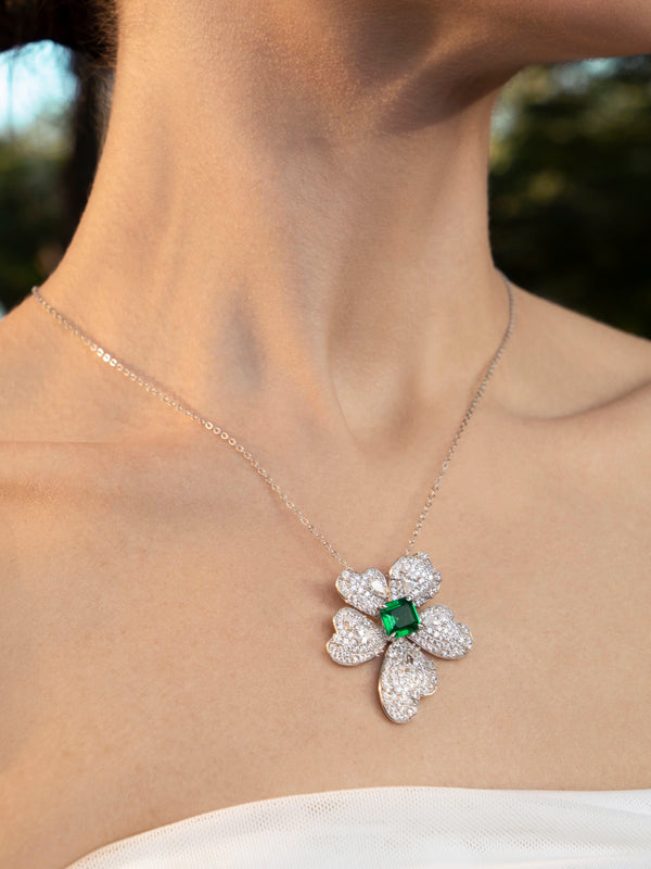 DAISY NECKLACE