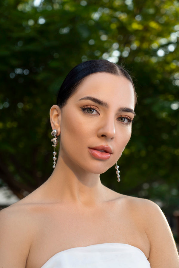 TWISTED DROP EARRING