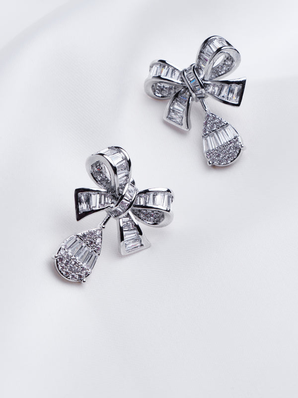 URBAN BOWTIE EARRING