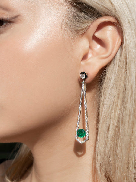 CLASSY ALLURE EARRING