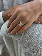 LUMINESCENT WHISPER RING