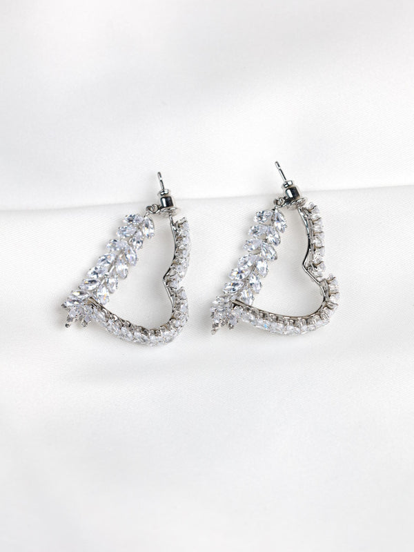 GLAMOUR HEART EARRING