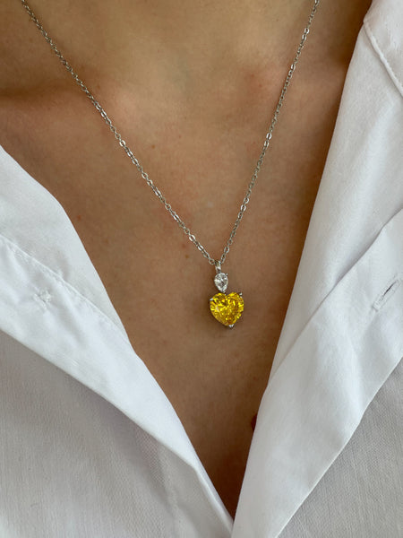 PASSION NECKLACE
