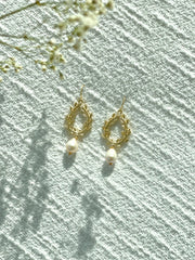 LEAF AND PEARL EARRINGS