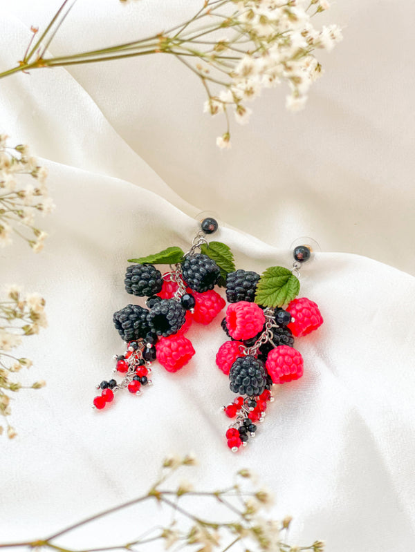 BLUE BERRY EARRING