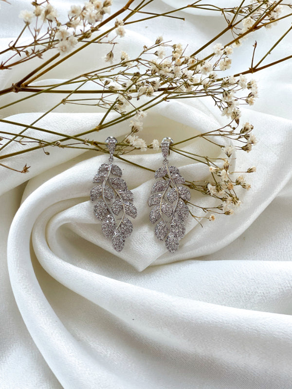 LOOSE SILVER COLOUR LEAF