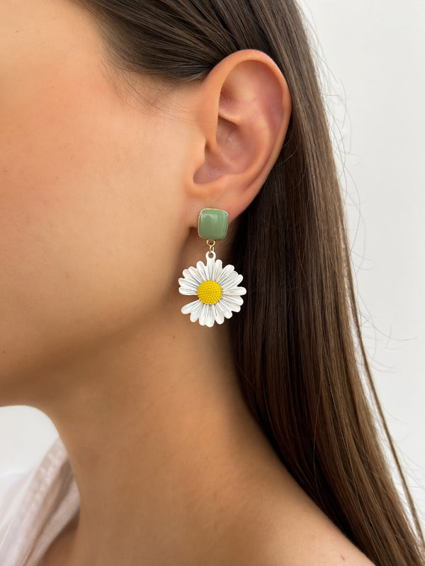 DD EARRING