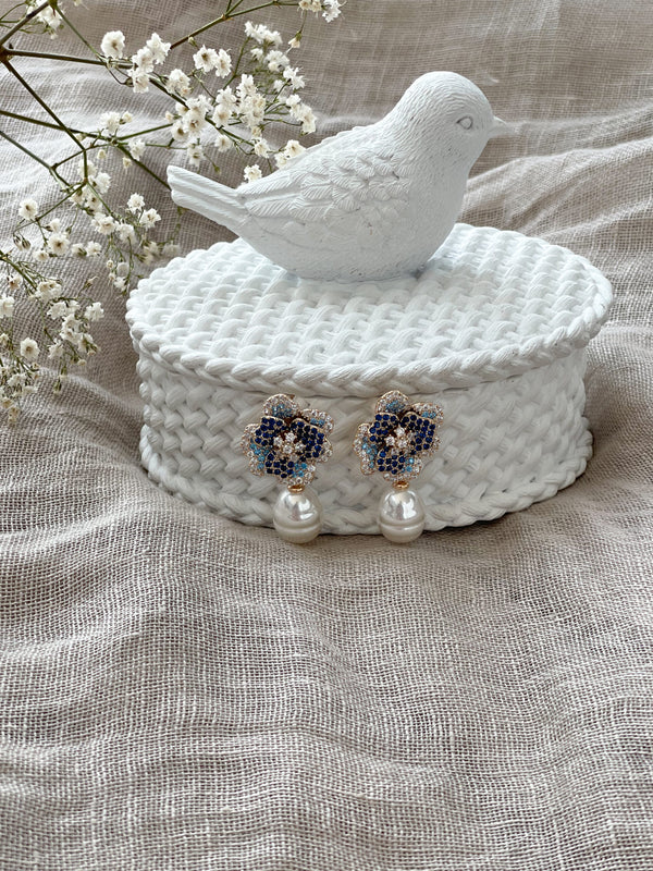 OCEAN FLOWER EARRING