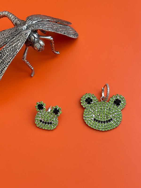 LITTLE FROG EARRINGS