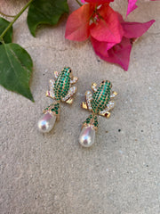 SHINY FROG EARRING