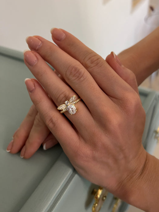 BEE RING