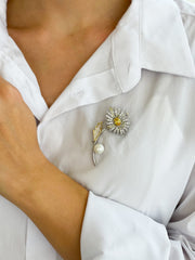 DAISY BROOCH